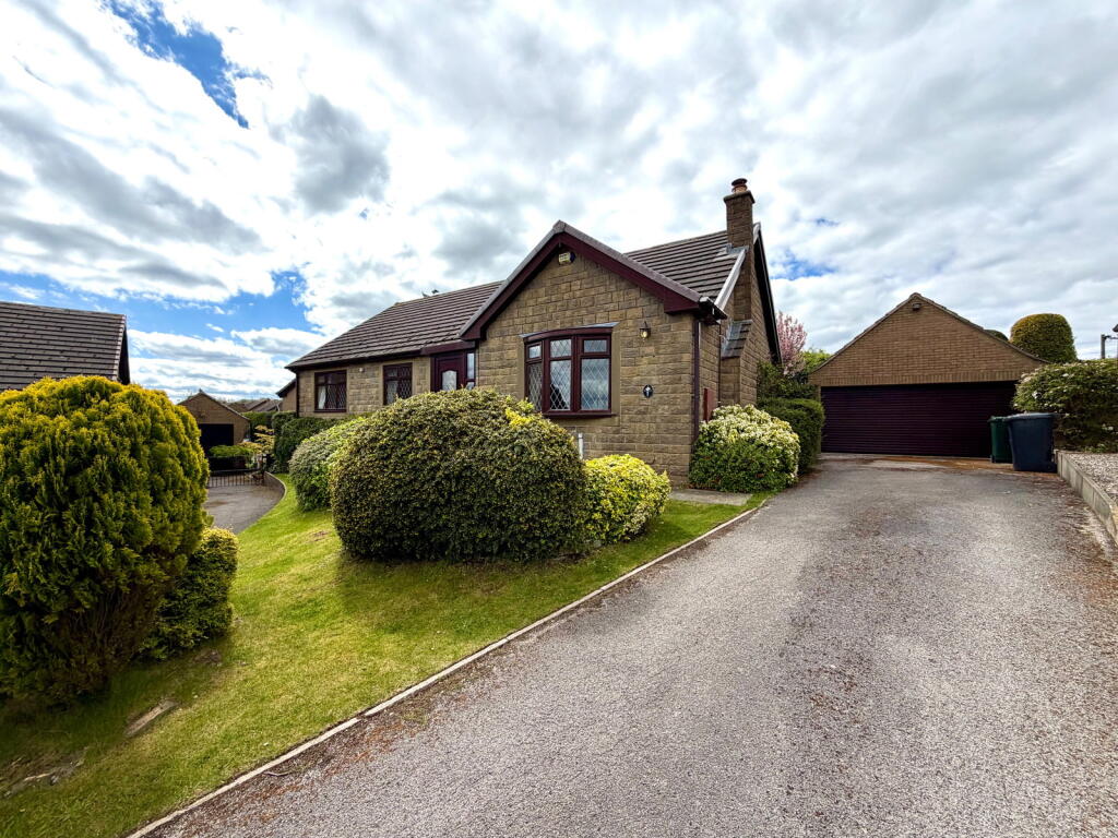 Main image of property: Hillside Close, Hoylandswaine, Sheffield, S36 7LH
