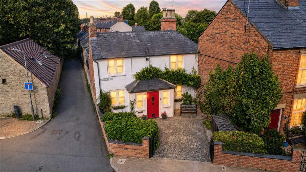 Main image of property: Russell Street, Stony Stratford, Milton Keynes