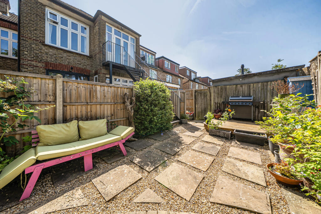 House in London - View 4