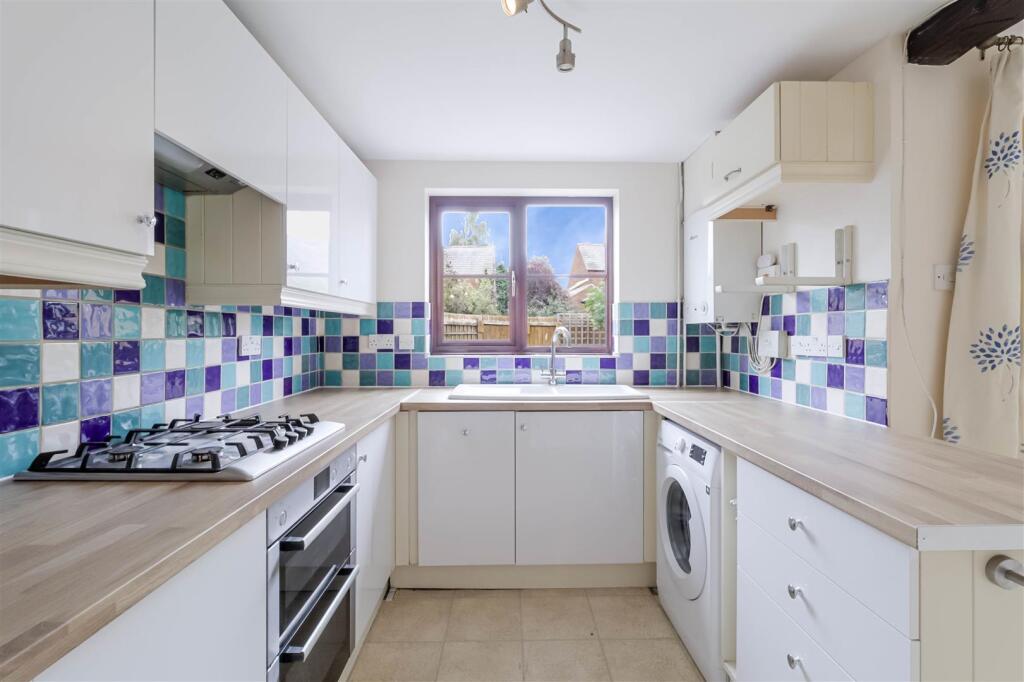 House in Gloucester - View 2