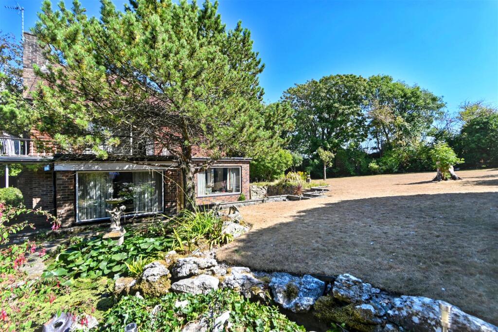 House in Eastbourne, East Sussex - View 2