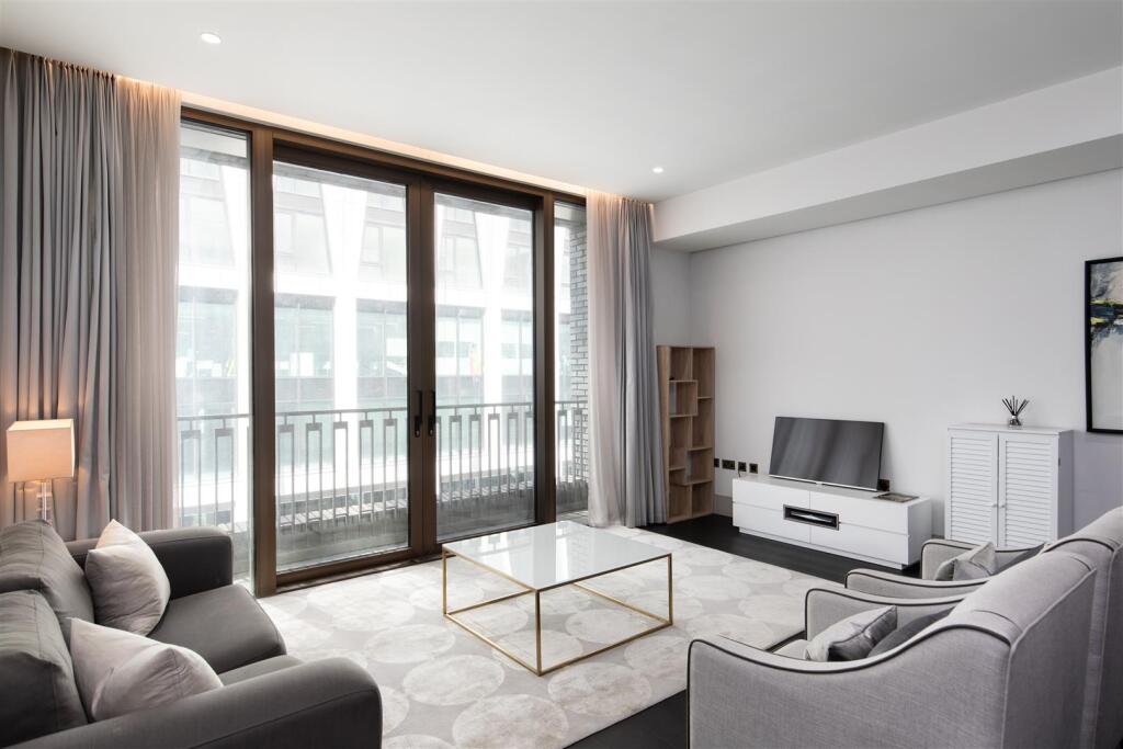 Apartment in London - More