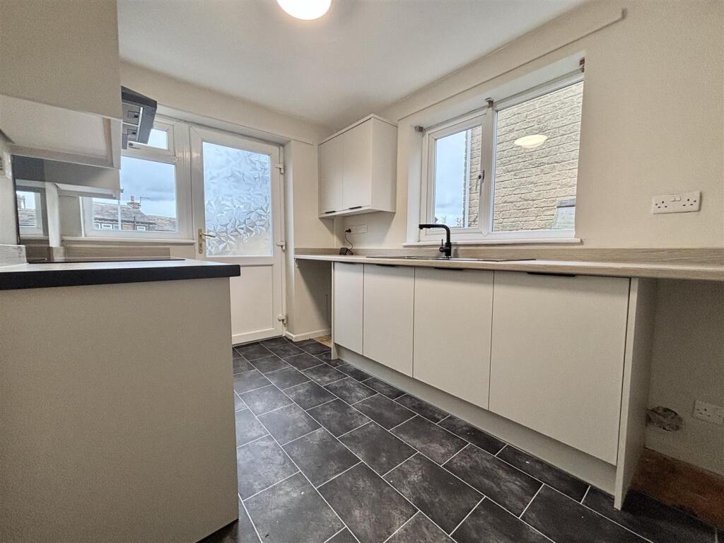 Additional image 3 of Hill Brow Close, Allerton, Bradford BD15