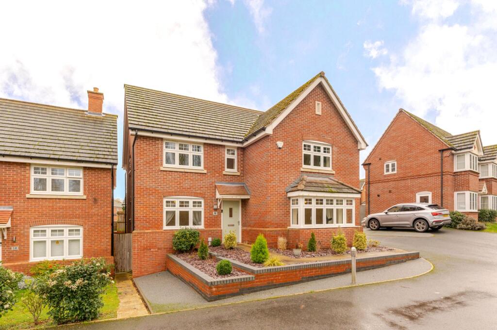 Main image of property: Magnolia Drive, Whitnash, Leamington Spa, Warwickshire, CV31