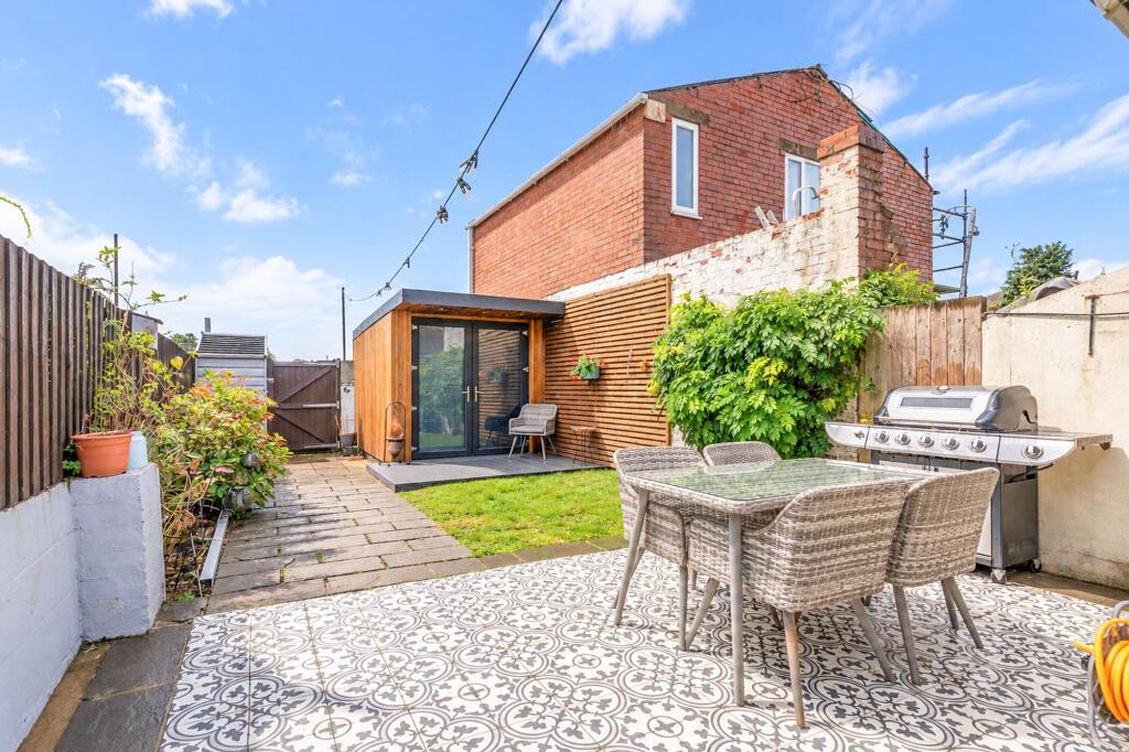 House in Risca, Pontymister - View 4