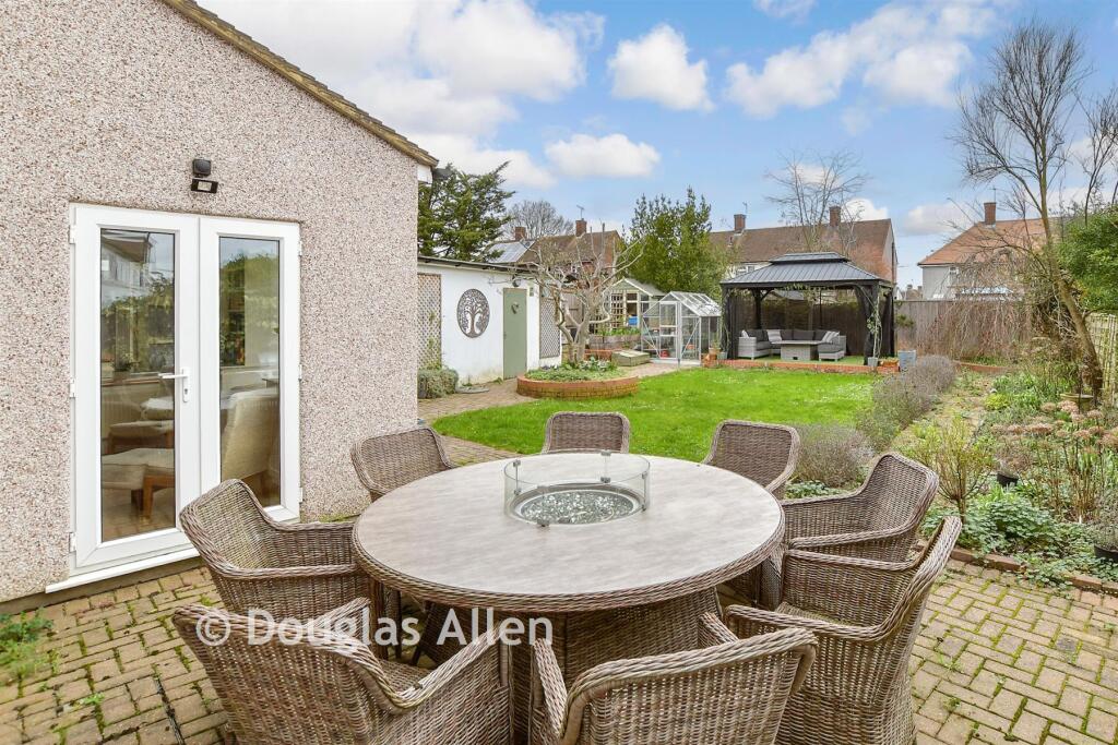Main image of property: Roding View, Buckhurst Hill, Essex