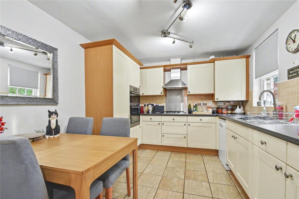 Mapson Court, Hadzor, Droitwich Spa, Worcestershire, WR9 photo 4