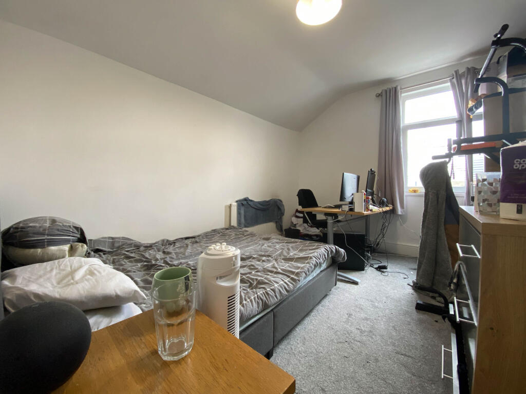 House in Cardiff, Maindy, Cathays - View 4