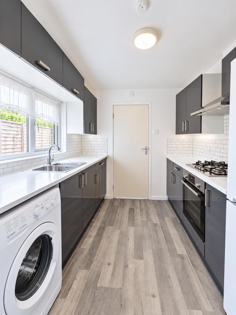 Apartment in London - View 2