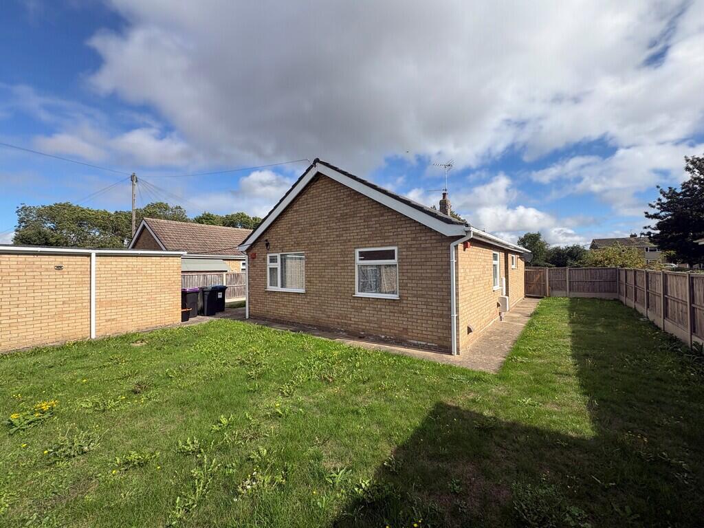 3-bed detached on Cambridge Gardens, Gosberton, £187,500