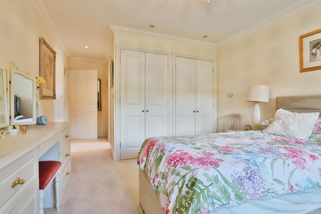 Apartment in Bournemouth - View 5