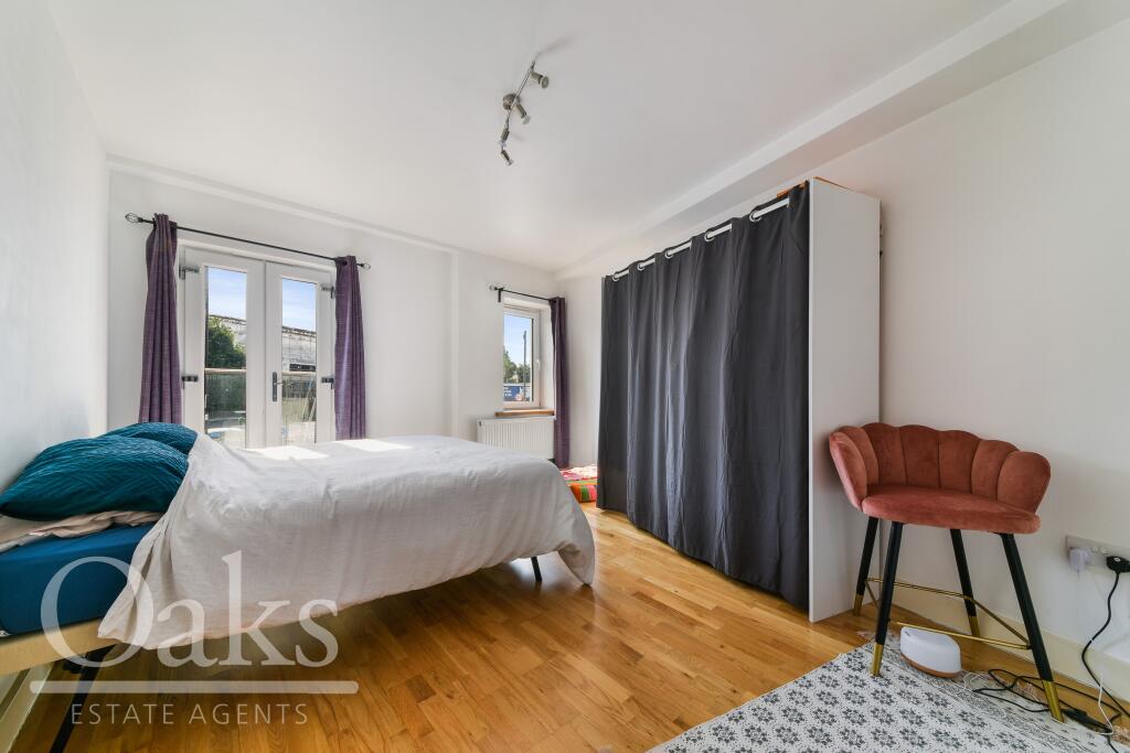 Apartment in London - View 5