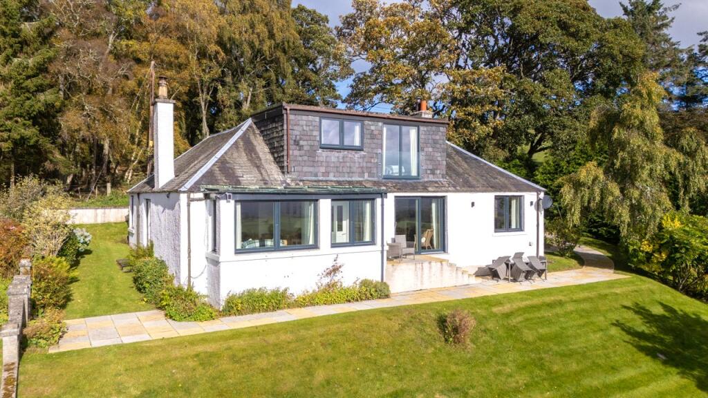 4-bed detached on Cruachan, 7 Torgormack, Beauly, Highland, IV4, £400,000