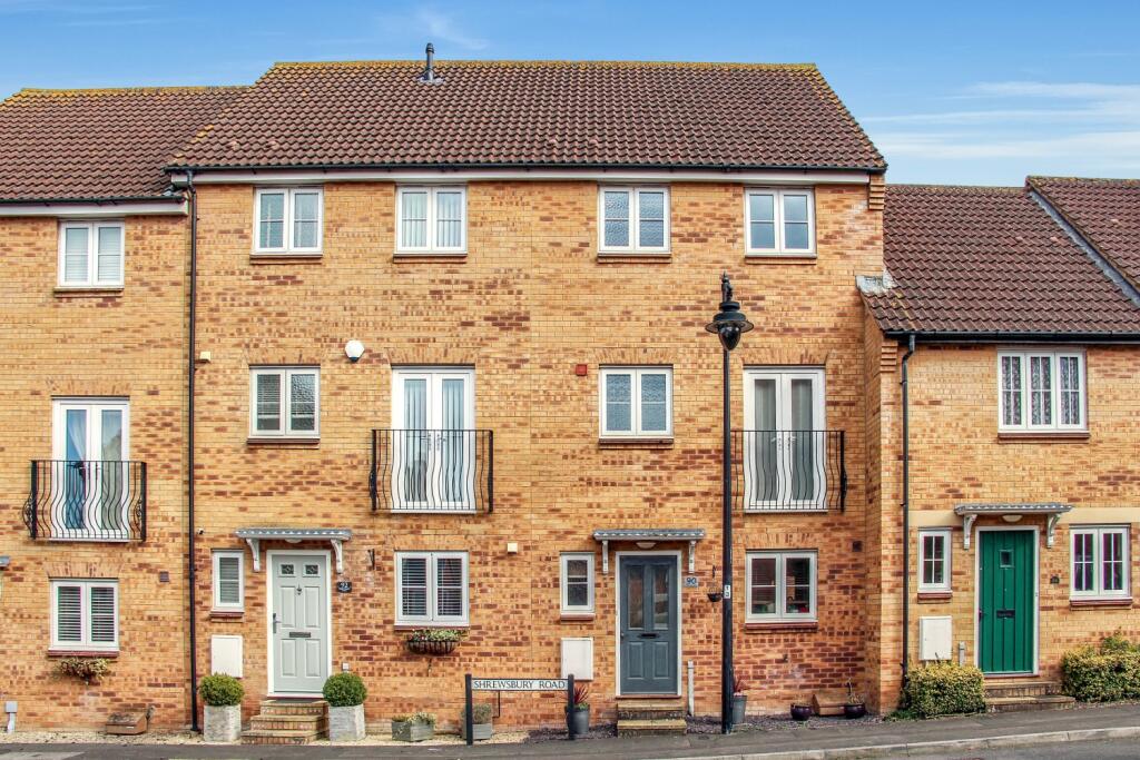 Main image of property: 90 Shrewsbury Road, Yeovil
