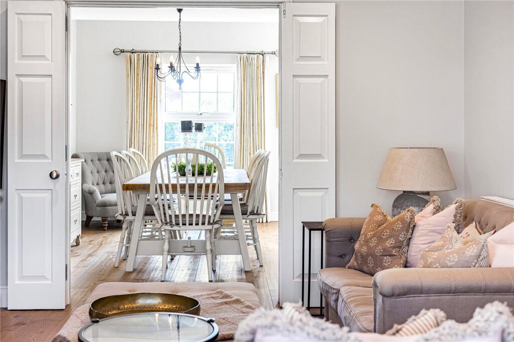 House in Wargrave, Hare Hatch - View 5