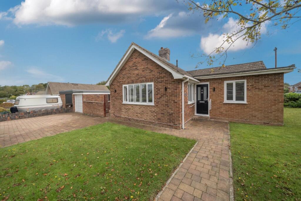 3-bed bungalow on Harvey Road, Willesborough, Ashford TN24, £435,000
