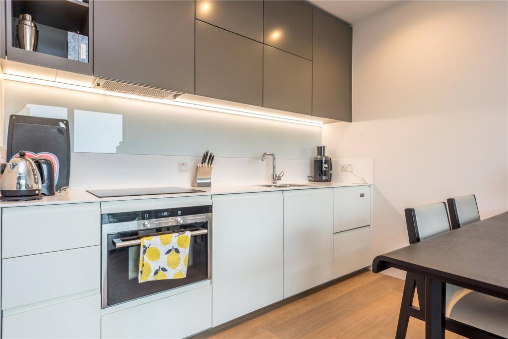 1 bedroom maisonette for rent