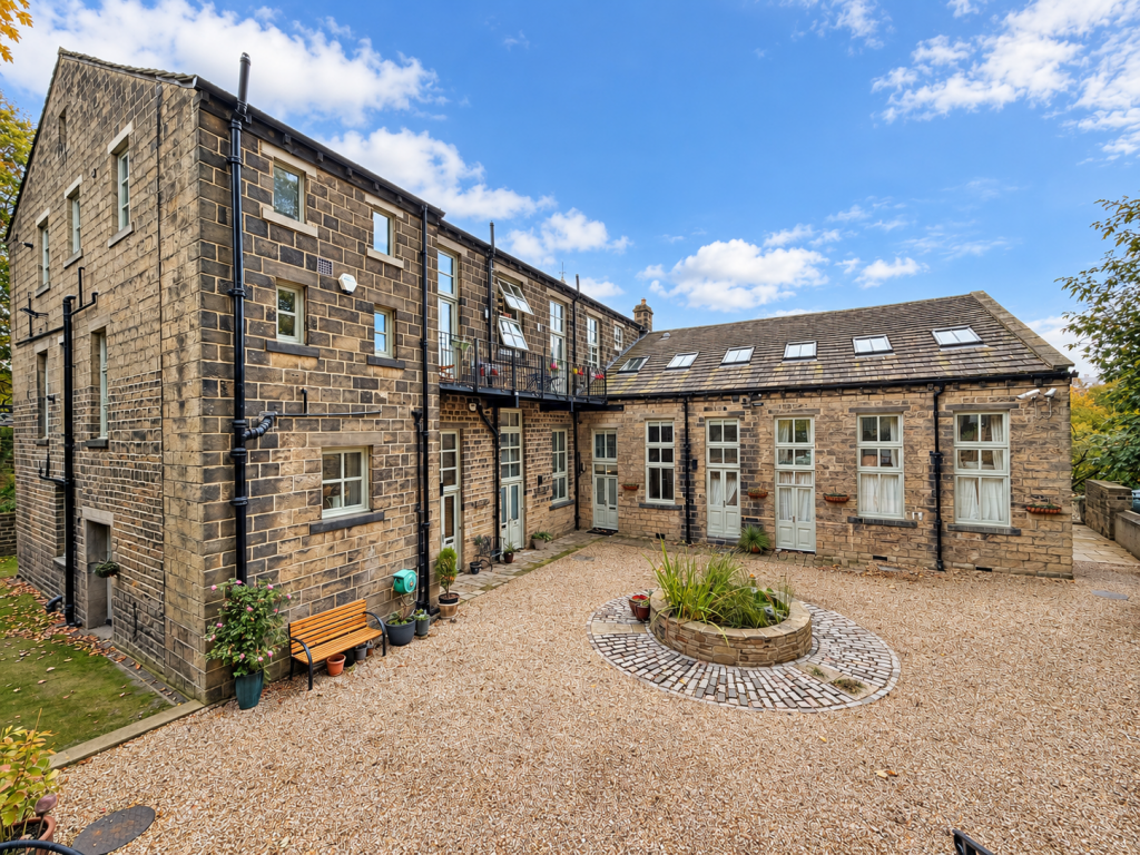 Apartment in Bradford