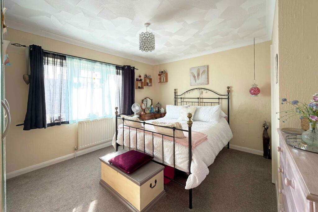 Lloyd Goring Close, Angmering, BN16 photo 5