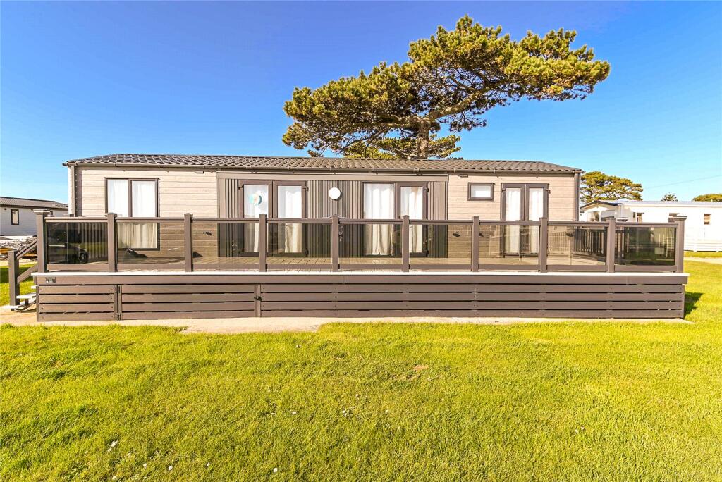Chewton Sound, Hoburne Naish Holiday Park, Barton On Sea, Hampshire, BH25