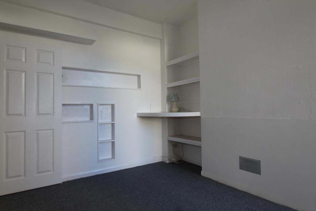 Apartment in Gillingham, Sally Port Gardens - View 3