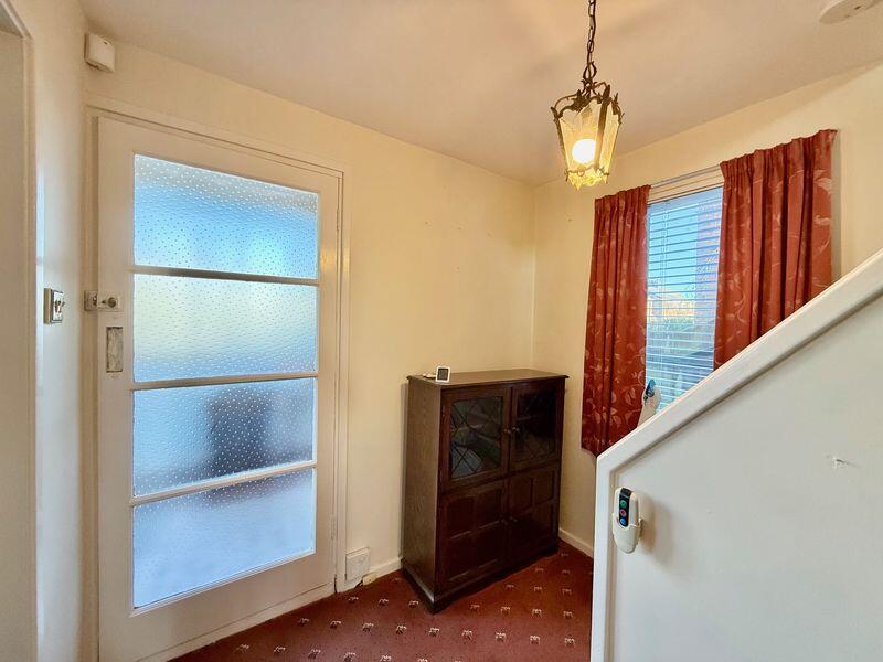 Good Size Three Bedroom Semi photo 2