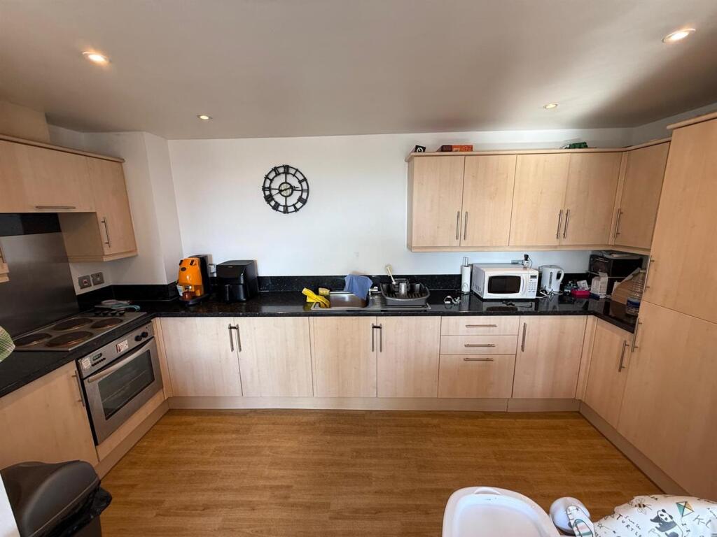 Marsden House, Marsden road, BL1 2JX photo 4