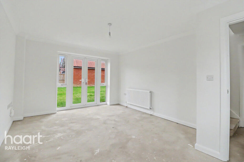 Fairview Crescent, Rayleigh photo 5
