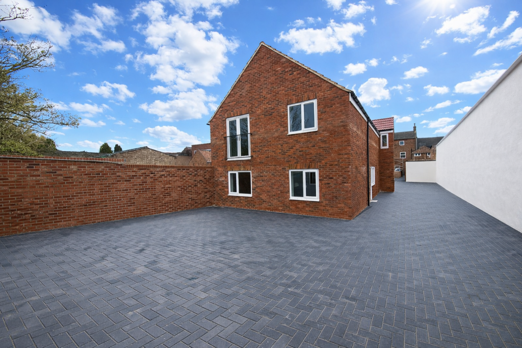 Main image of property: 15A South Street, Bourne