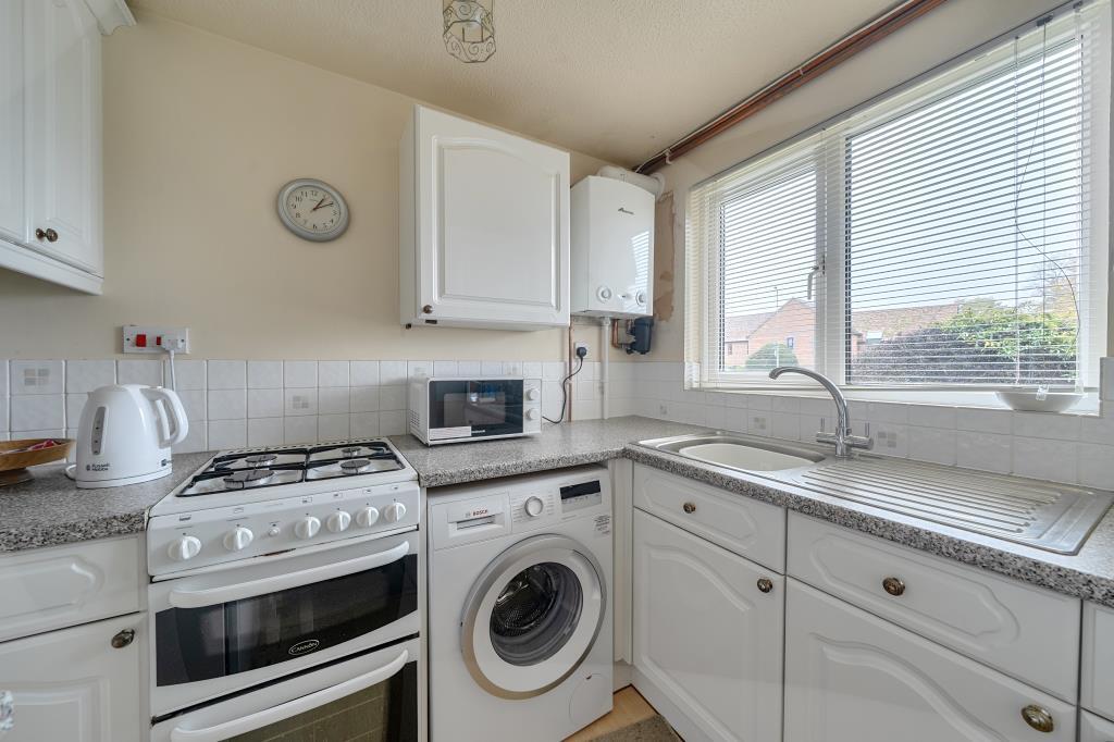 Lincoln Place,  Thame, Oxfordshire, OX9 photo 3