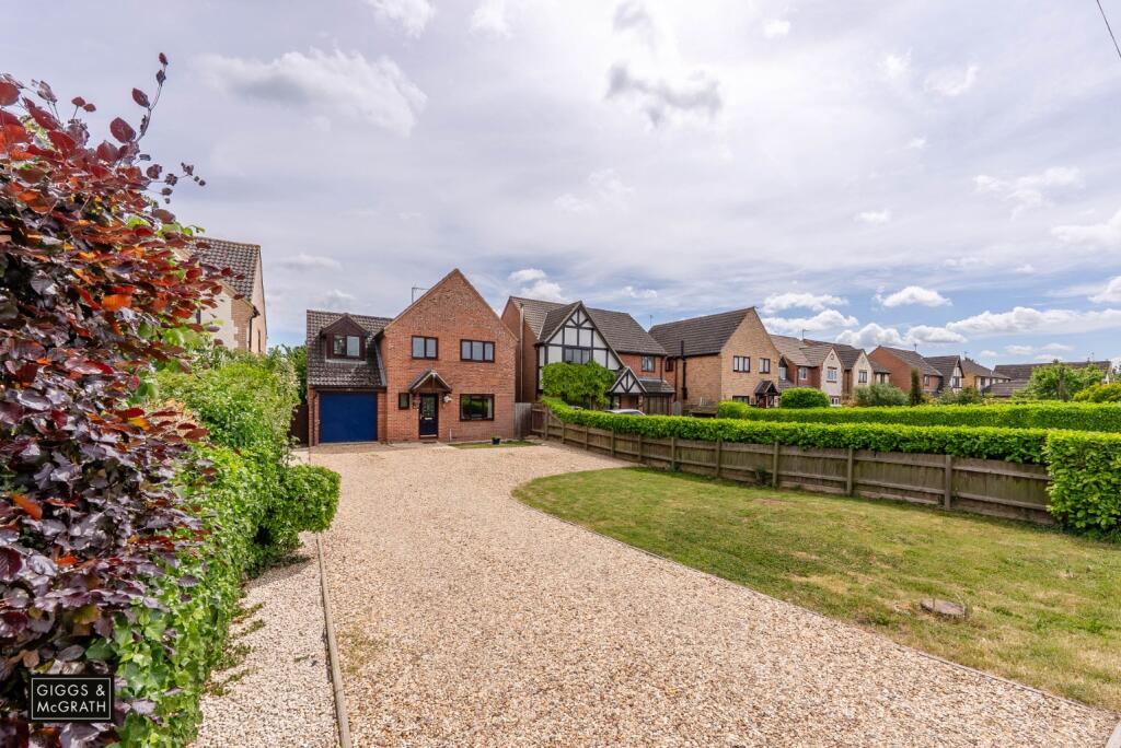 4-bed detached on Ugg Mere Court Road, Ramsey Heights, Ramsey, Huntingdon, Cambridgeshire, PE26 2RJ, £375,000