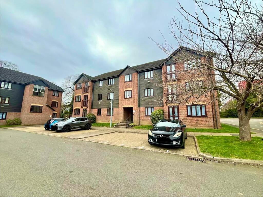 Main image of property: Tippett Court, London Road, Stevenage, SG1 1XR