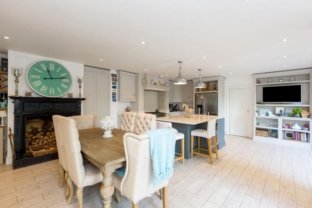 Truss Hill Road, Sunninghill - View 3