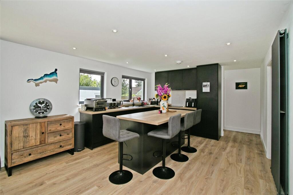 House in Truro, St. Erme - View 4