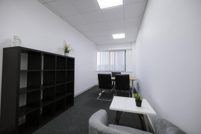 250 sq ft office