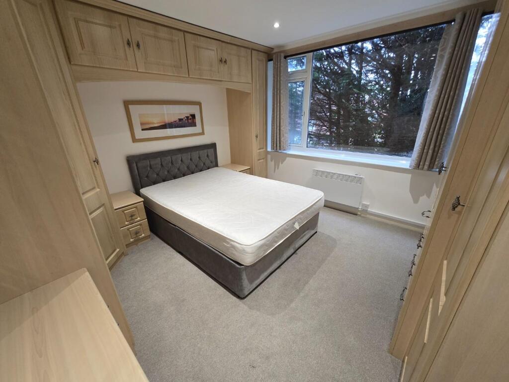 Apartment in Bury, Greater Manchester - View 5
