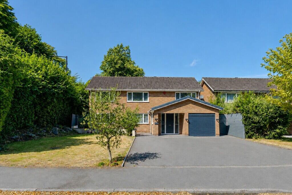 Main image of property: Don Close, Edgbaston