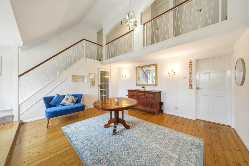 House in Nottingham, Nottinghamshire - View 3