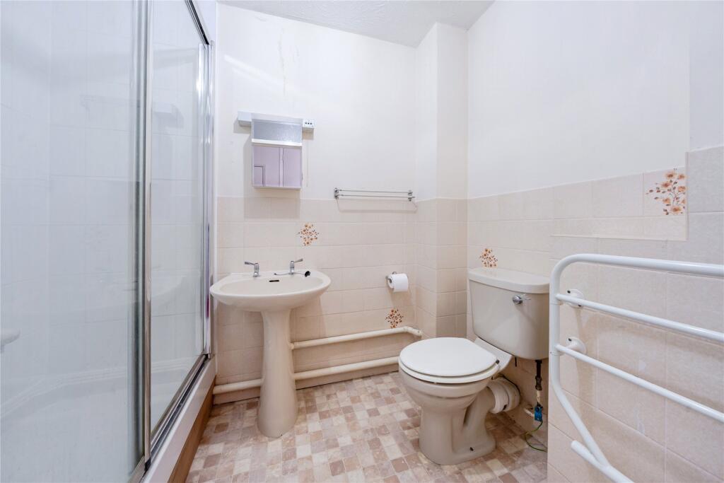 Apartment in London, West Wickham - View 5