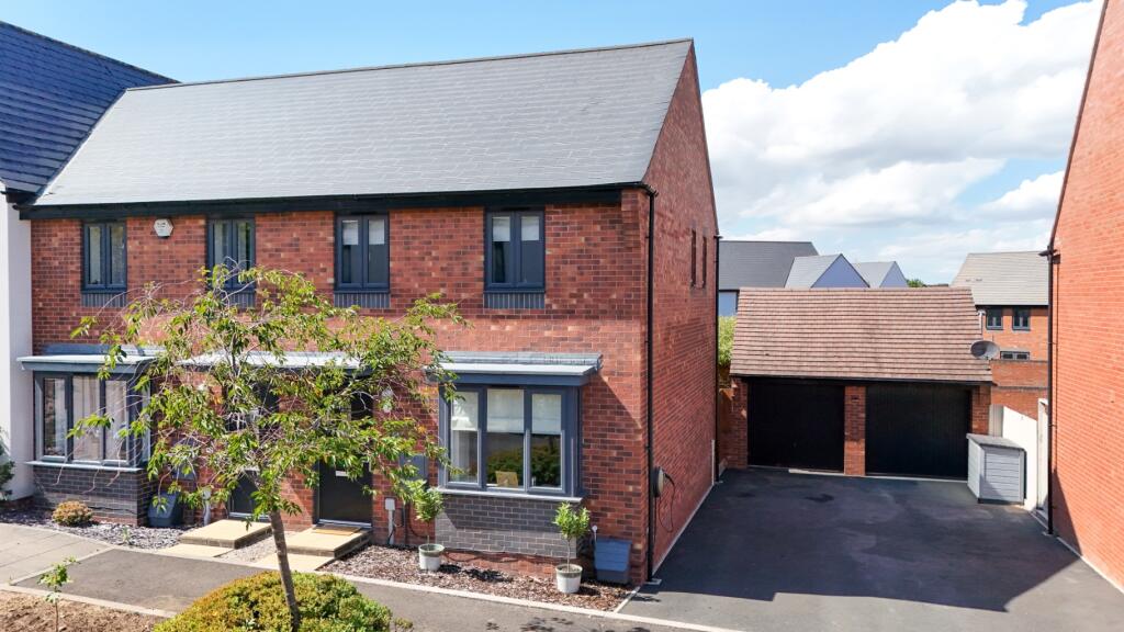 3-bed terraced on Booth Crescent, Lawley, Telford, Shropshire, TF3 5HX, £250,000