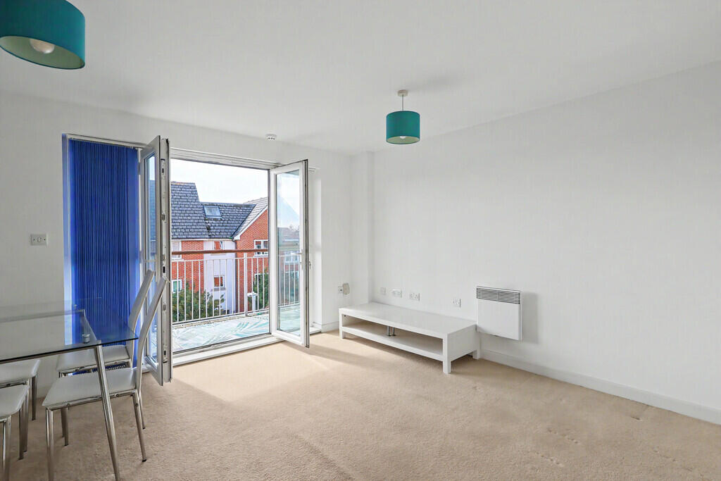 Newfoundland Drive, Poole photo 5