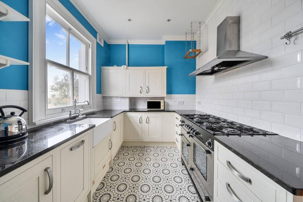 Main image of property: St Johns Way, Archway, London, N19