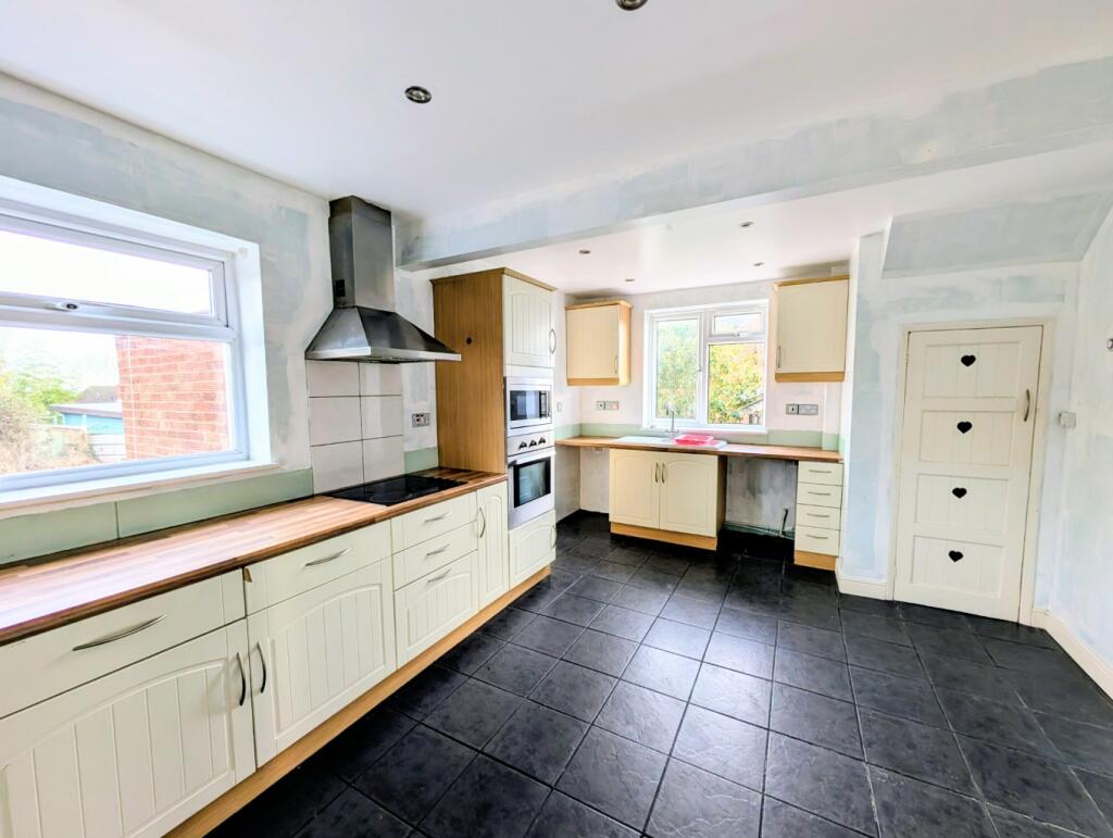 Cotswold Road, Malvern, Worcestershire, WR14 2QG - View 3