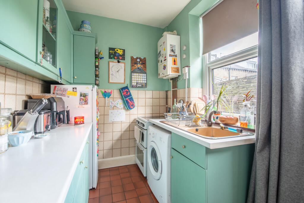 Norman Street, Bingley, West Yorkshire, BD16 - View 5