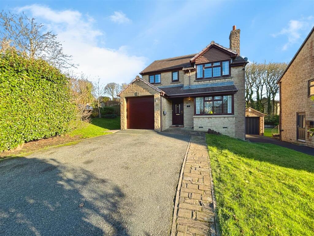 Main image of property: Cheriton Drive, Queensbury, Bradford, BD13 1QA