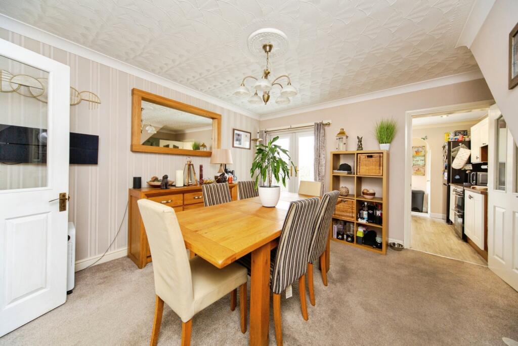 House in St Helens, Liverpool City Region - More
