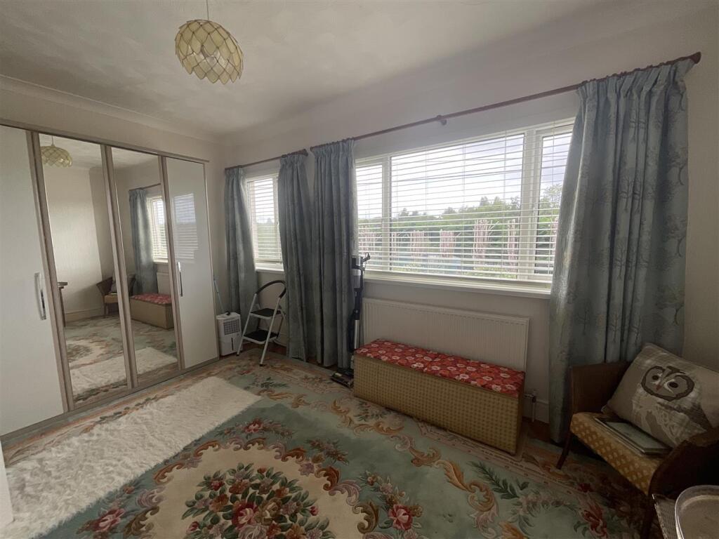 House in Ammanford - View 5