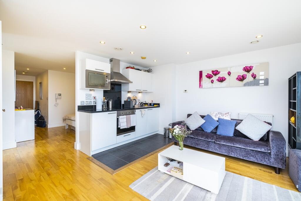 Apartment in London - View 4