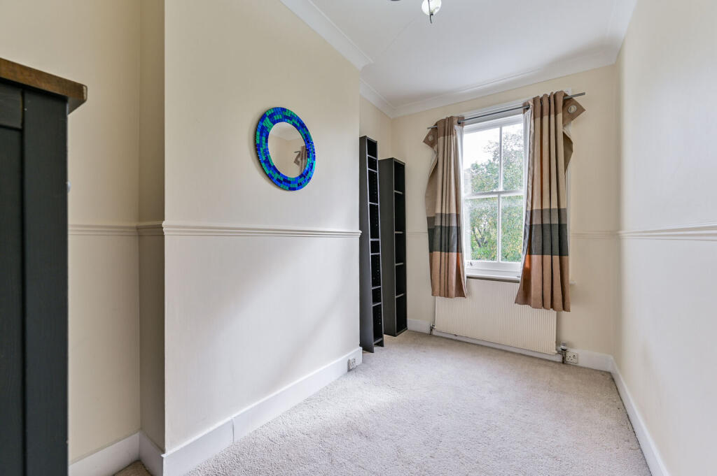 Apartment in London - View 2
