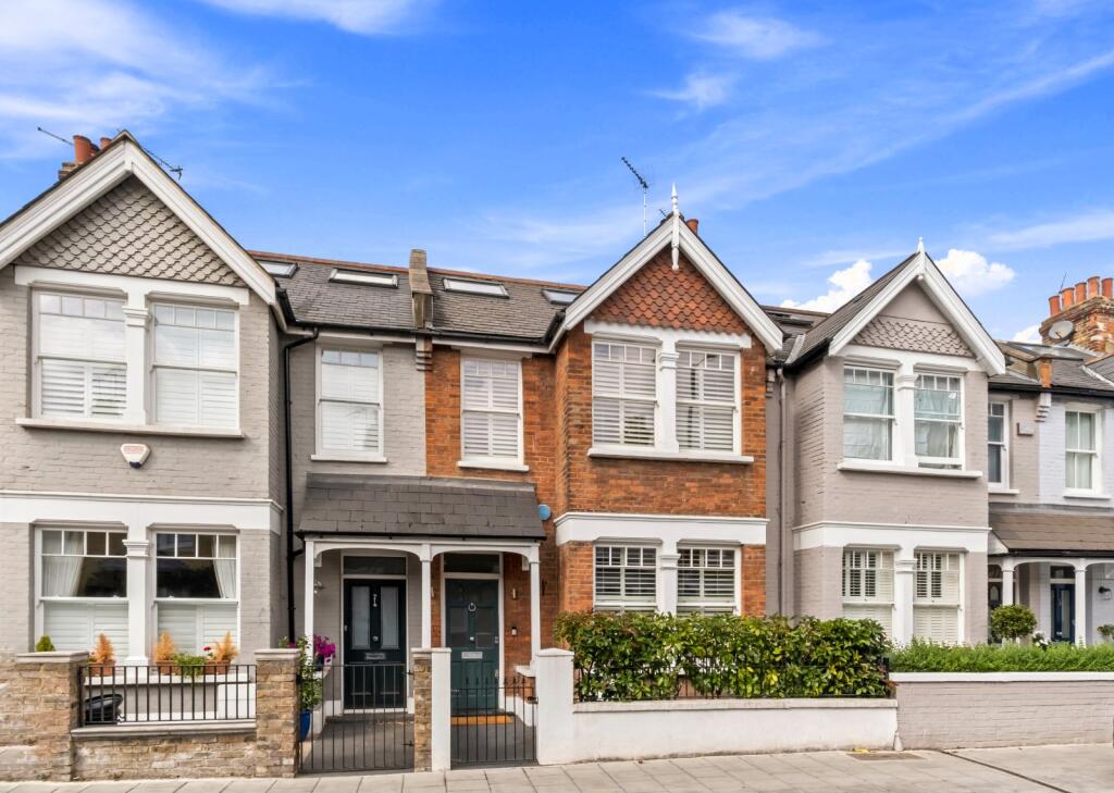 House in London - View 2